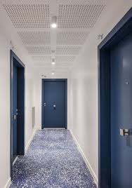 Hartford plaza, 150 s wacker (building lobby) This Residential Complex In Marseille Consists Of Terraced Layers By Pietriarchitectes Corridor Design Residential Complex Coridor Design