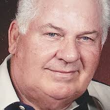 Obituary for Lindell G. 'Pete' Hoelzel