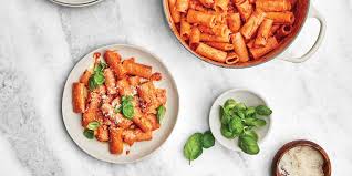 Rigatoni With Easy Vodka Sauce Recipe Vodka Sauce Rigatoni Recipes