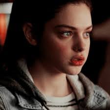 Hannah Fairchild's Instagram, Twitter & Facebook