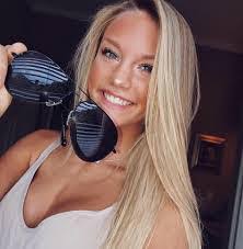 Noelle Ayers's Instagram, Twitter & Facebook