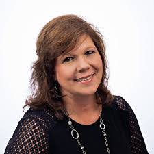 Krista Hendrickson's Instagram, Twitter & Facebook