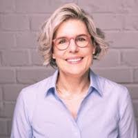 Leonard Molnar's Instagram, Twitter & Facebook