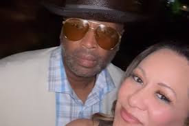 WHEN YOU HAVE SOUL RECIPROCITY IN YOUR PERSONAL AND PROFESSIONAL LIFE, YOU  SIT ON A THRONE LIKE THAT OF A QUEEN- SUPPORTED, PROTECTED AND  CELEBRATED—where love and legacy hold court