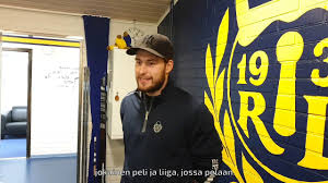 Červený přišel dávat góly, klok se těší na kotel. Haastattelussa Puolustaja Lukas Klok Youtube