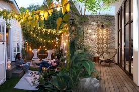 Taman belakang rumah bisa jadi surga di rumahmu. 7 Ide Halaman Belakang Untuk Lahan Mungil Kece Dan Nyaman