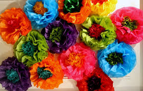 These traditional handmade mexican tissue paper flowers will add a colorful touch of mexico to any room. Tissue Paper Flowers Mexican