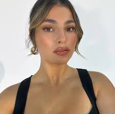 BROW LAMINATIONS •BROW WAX •LASH LIFTS •MAKEUP (@refinedbeautybymichelle) •  Threads, Say more