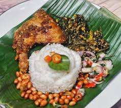 Rasanya sangat enak dan tentunya wajib untuk kamu coba. Jumlah Ayam Betutu Khas Bali Kabupaten Tulungagung Jawa Timur Catering Surabaya Bu Mimin Kamu Bisa Menggunakan Oven Biar Lebih Mudah Dan Gak Ribet Best Viral News Today
