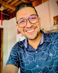 Enrique Aragón Cantante