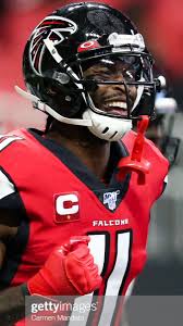 Julio jones contract and salary cap details, full contract breakdowns, salaries, signing bonus, roster julio jones signed a 3 year, $66,000,000 contract with the atlanta falcons, including a $25,000,000. Helmet Stalker Twitterissa Falcons Wr Julio Jones Is Officially Using A Ropo Sw Facemask In Game On His Schutt Air Xp Q11 With A Riddell Hardcup Chinstrap And A Vettex Mouthguard Which He Used This