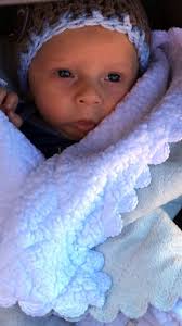 Couple announces birth of son