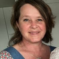 400+ perfiles de «Crouch»