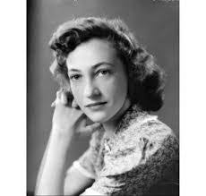 Barbara Knowles's Instagram, Twitter & Facebook