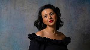 Kritik - Khatia Buniatishvili in München: Wohltuend geerdet | News und  Kritik | BR-KLASSIK | Bayerischer Rundfunk