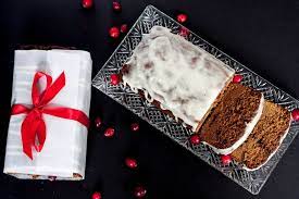 Christmas gifts mang mini loaf cakes Gingerbread Recipe Classic Gingerbread Loaf Cake Goodie Godmother
