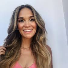 Maddy Hackett's Instagram, Twitter & Facebook