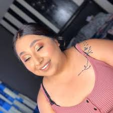 Betty Molina's Instagram, Twitter & Facebook