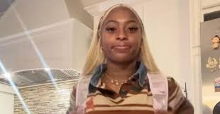 Lei Lei Is a Popular TikTok Creator, but Her Fans Want to Know How Old She  Is Link to full story: bit.ly/3J8oFlp