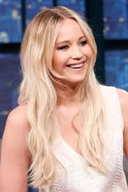 Jennifer lawrence has been styling her new shorter 'do in loads of enviable ways since cutting it earlier this month. Jennifer Lawrence Actress Photos Hair Makeup Gallery Glamour Uk