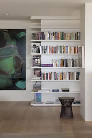 Regale Um Die Ecke Bauen Bucherregale Weiss Wohnzimmer Bucherregal Weiss Wohnzimmer Weiss Weisses Wohnzimmer