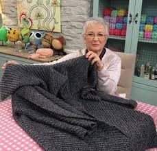 Moda Ve Kadina Dair Her Sey Hirkalar Buyuk Kazak Orgu
