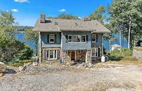 Browse 1 story, rustic, small, open layout & more craftsman cottage designs. Mt Arlington Craftsman House For Sale In The Jersey Highlands