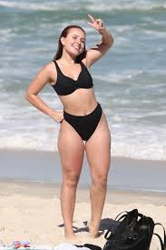 larissa manoela pelada | Transforme sua vida com a inovadora plataforma  videos bingos gratis - vitis.sk