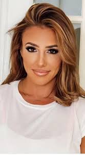 I got to meet Danielle Cabral last night and she was absolutely the COOLEST  chick ever! We had a 5 minute conversation & she could not have been more  real & down