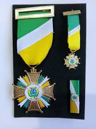 Pin By Jose Enrique Sarmiento On Condecoraciones Y Medallas Militares Policiales Y Civiles De Colombia Medals