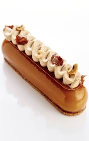 Eclair Chocolat Au Lait Noisettes Et Caramel Par Nicolas Bacheyre En 2020 Patisserie Gateaux Et Desserts Dessert