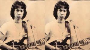 Selamat tinggal sayang adalah lagu ciptaan haqiem rusli yang juga dipopulerkan olehnya. Lirik Lagu Selamat Tinggal Sayang Chrisye Ku Sendiri Teringat Masa Indah Kita Berdua Menikmati Tribun Jogja