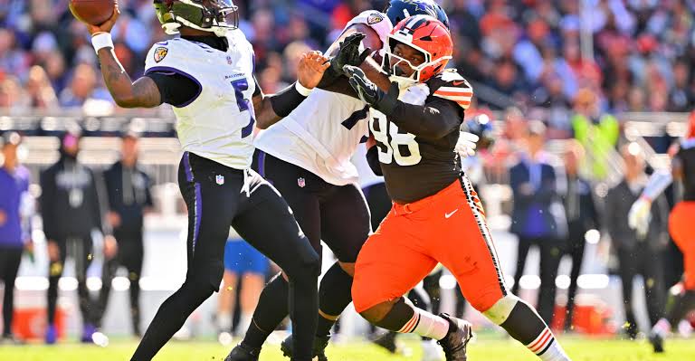 Baltimore Ravens vs. Cleveland Browns recap: Back in first place of AFC  North with late rally | Dawgs By Nature