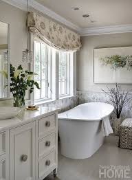 Weekend Eye Candy Lots Of Gorgeous Rooms Badezimmer Fenster Ideen Badezimmer Design New England Hauser