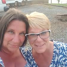 Absolutely wonderful time reconnecting with friends after 40 years!  Committee did a FANTASTIC job with planning, setting up and decorating for  our 40th reunion!!!❤️