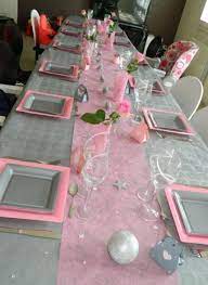 L'occasion pour moi d'utiliser l'une des dernières planche de tampon que j'ai acheté. Jeux Concours Photos Une Decoration De Table Rose Tendre Deco Table Bapteme Nappe Rose Deco Bapteme