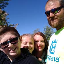 Where can I get my windshield replaced in Findlay, Ohio?