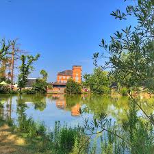 Découvrez château de la garrigue dans la catégorie château / domaine, lieu atypique, salon de réception: Le Chateau De La Garrigue Villemur Sur Tarn France Two Frogs Travel