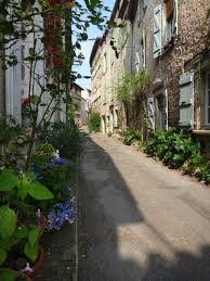 Bruniquel Monclar De Quercy Montauban Tarn Et Garonne Languedoc Roussillon Midi Pyrenees France Avec Images Bruniquel Tarn Et Garonne Languedoc Roussillon