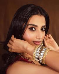 Tokala Ravi Makeup Studio (@tokala.ravi) · Instagram 照片和视频