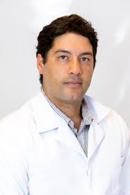 Dr. Gustavo Lopes Moraes