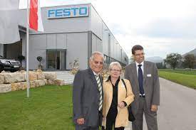Pieterlen vom zug aus gesehen. Pieterlen Deutscher Konzern Festo Investiert 20 Millionen In Pieterlen