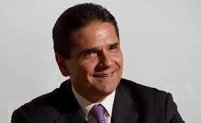 Oswaldo Chacón asume como rector de la UNACH; se compromete a abrir nueva  sede para la licenciatura de médico cirujano