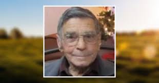 Carolyn Chastain's Instagram, Twitter & Facebook