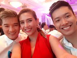 Tuấn Hưng hẹn hò Phương Thanh, Ngô Thanh Vân mặc áo dài ở Bangkok