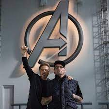 Публикация от jimmy rich (@jimmy_rich) 13 фев 2020 в 6:16 pst. Robert Downey Jr Expresses Gratitude To Avengers Fans Along With Assistant Jimmy Rich In His Signature Style Bollywood News Gossip Movie Reviews Trailers Videos At Bollywoodlife Com
