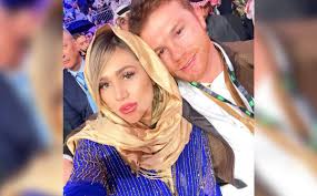 See what fernanda gomez (fernanda_gggg) found on we heart it, your everyday app to get lost in what you love. Canelo Alvarez Y Fernanda Gomez Se Casan Por En Ceremonia Civil
