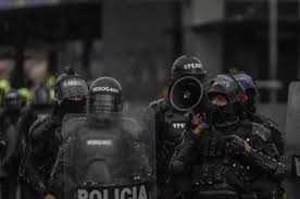 Ahora recibirás en tú correo todas las noticias de actualidad en colombia. Asi Funcionan Fuerzas Antidisturbios En Otros Paises Del Mundo