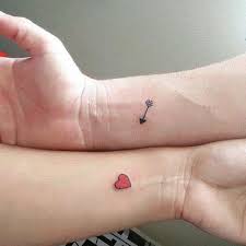 101 Love Tattoos For Small And Authentic Couples Couple Tattoos Cute Couple Tattoos Matching Couple Tattoos