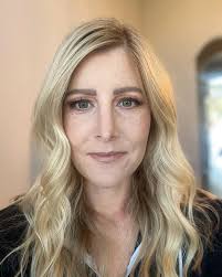 Staci Cox (@sparkleandspicemakeup) · The Woodlands, TX